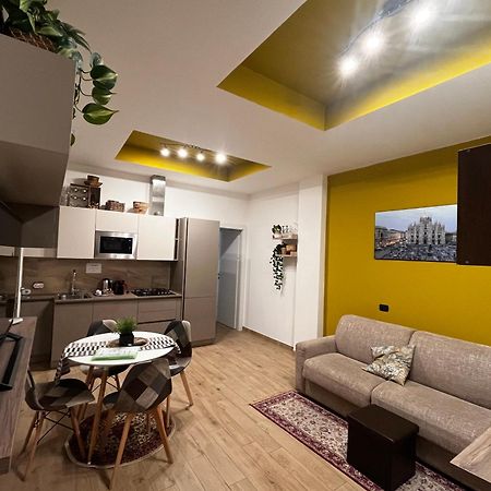 Nel Quartiere Bayres Suite Completamente Rinnovata Mailand Exterior foto