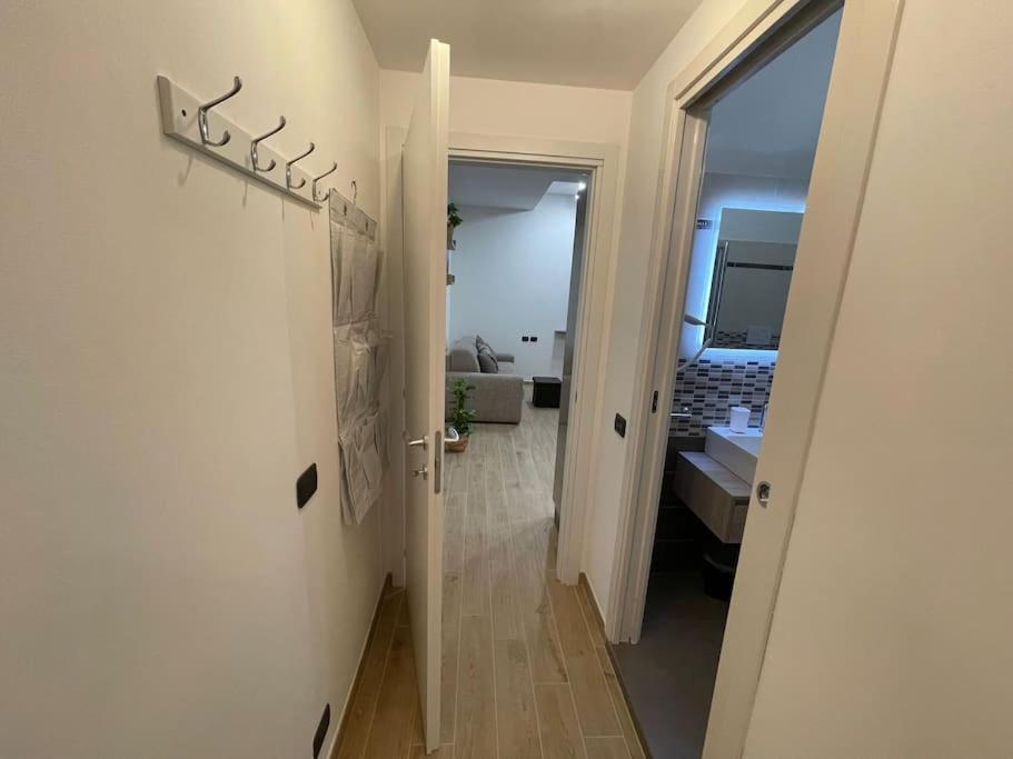 Nel Quartiere Bayres Suite Completamente Rinnovata Mailand Exterior foto